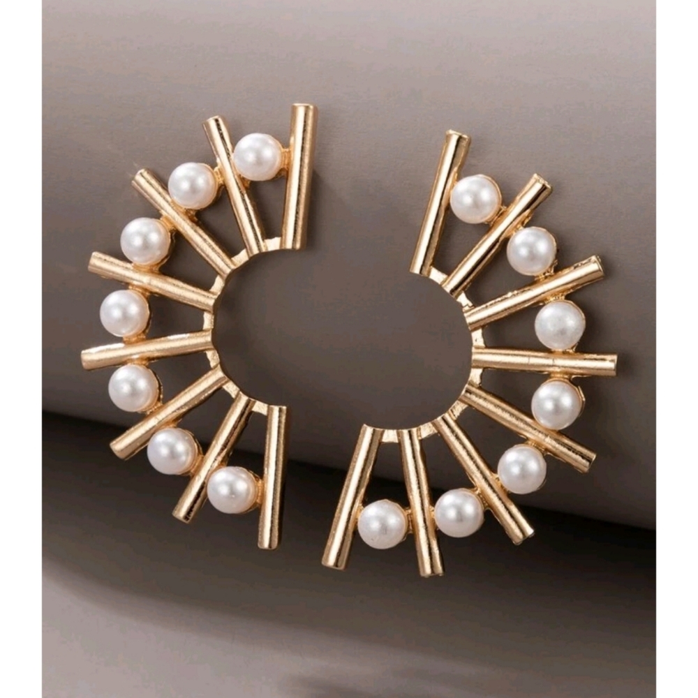 Anthropologie Pearl Art Deco Mid Century Modern Fashion Earrings
